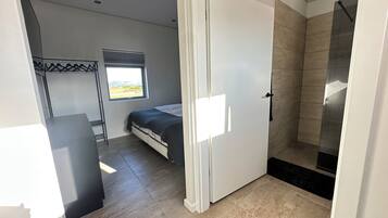 4 chambres, fer et planche Ă repasser, lit parapluie, Wi-Fi