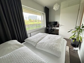 2 bedrooms, iron/ironing board, travel cot, WiFi