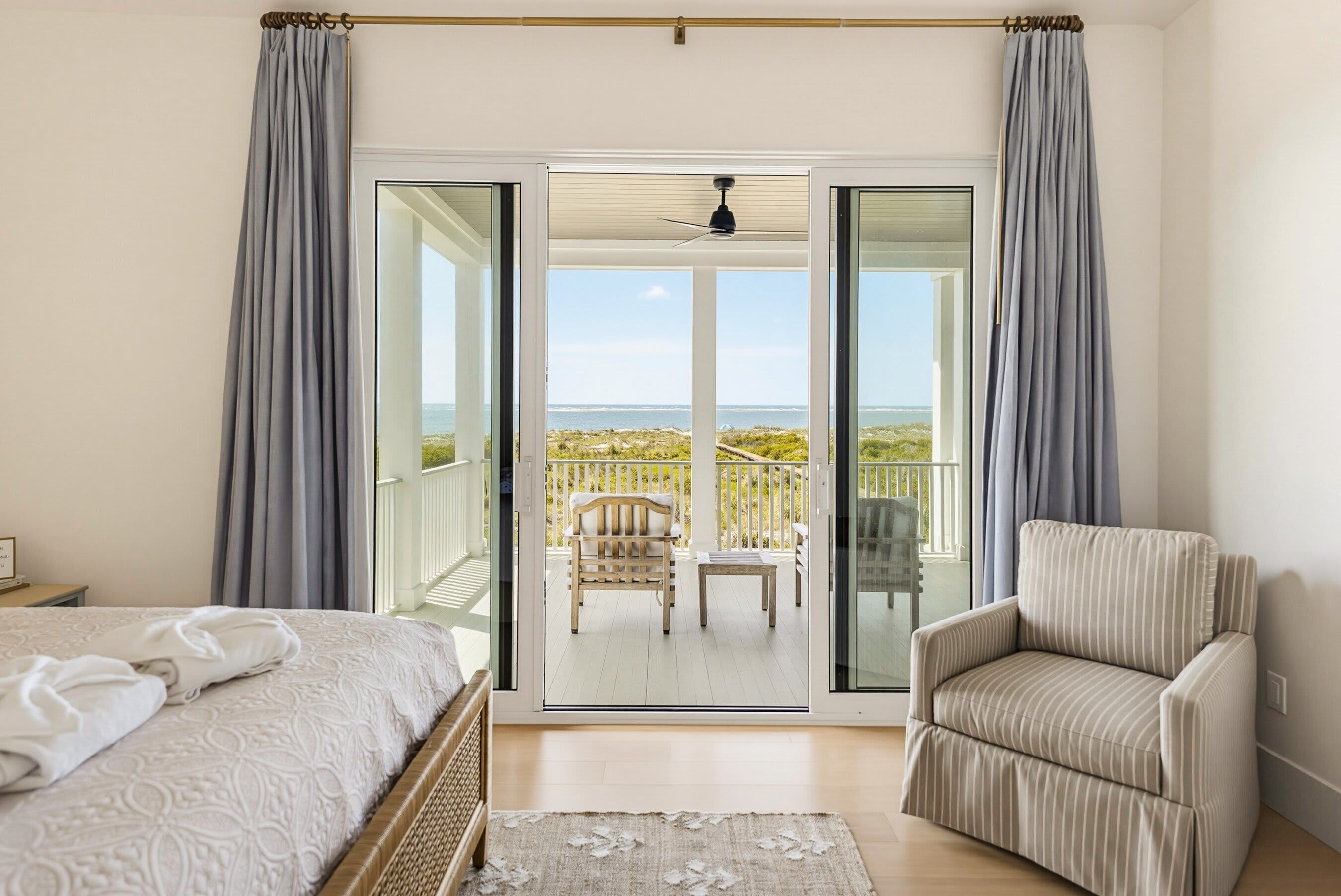 5 bedrooms, iron/ironing board, free WiFi, bed sheets