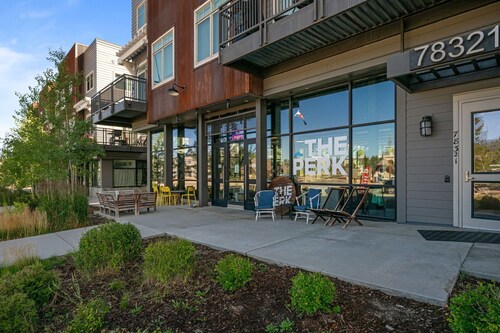 New Listing! Heart of Winter Park | Balcony Views + Hot Tub Access