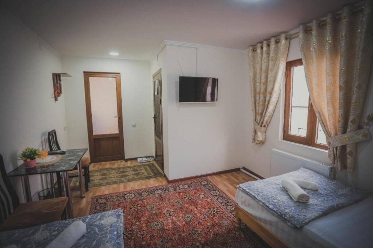 Standard Twin Room, Courtyard View | Free WiFi