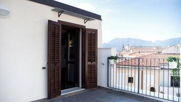 Familienapartment, Stadtblick | Terrasse/Patio