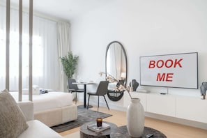 Bügeleisen/Bügelbrett, WLAN, Bettwäsche