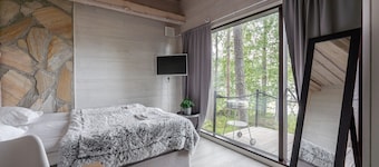 Private High Quality Suite with Sauna & Lake Views