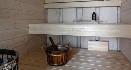 Private High Quality Suite with Sauna & Lake Views
