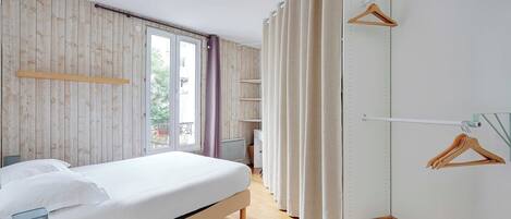 Apartamento | 1 quarto, espaço de trabalho para notebook