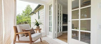 Contemporary Camas Retreat with Guest Suite