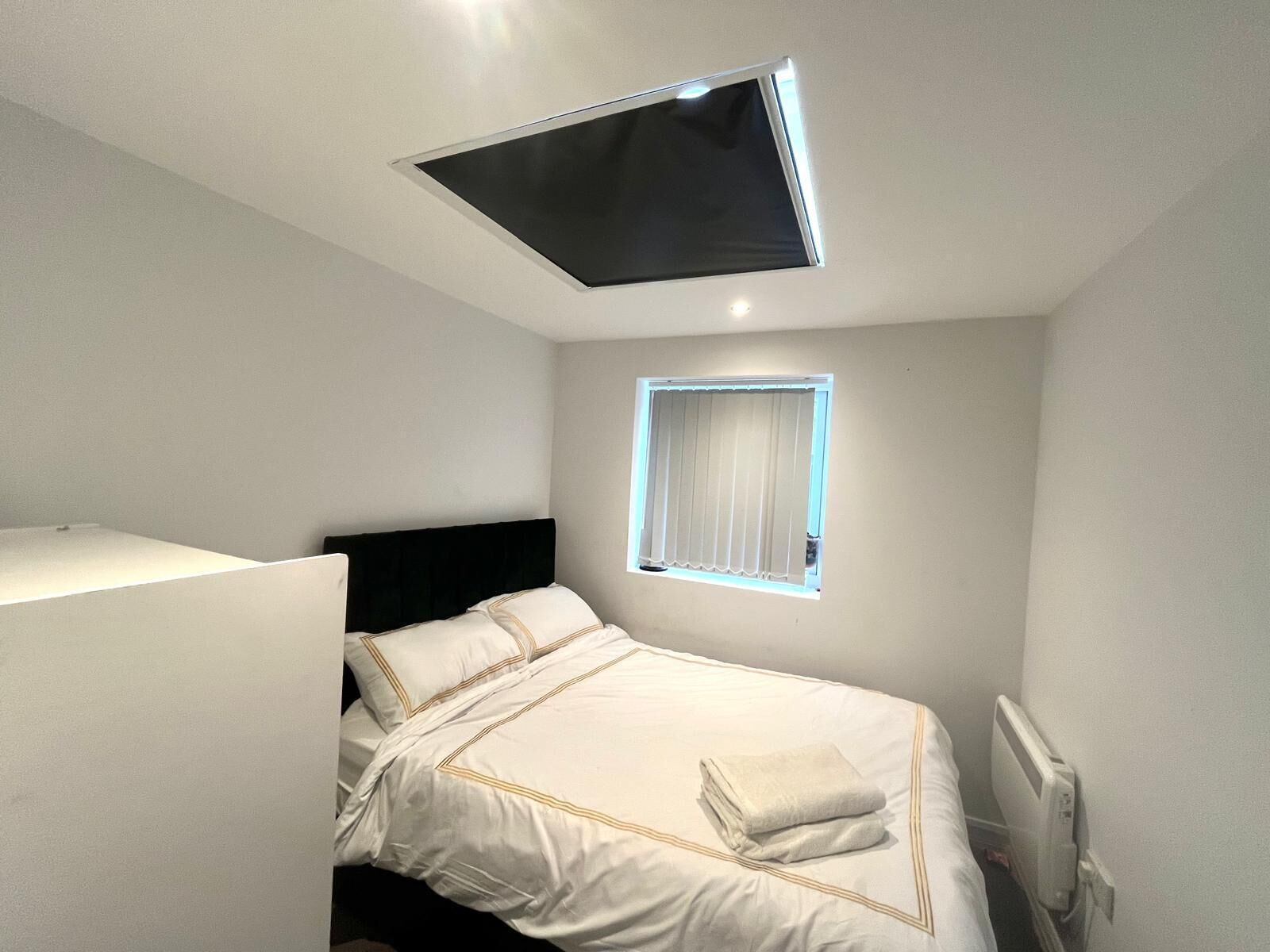 1 bedroom, iron/ironing board, internet, bed sheets