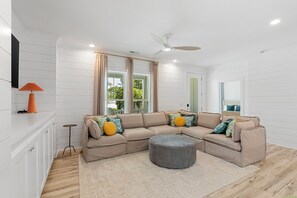 Smart TV, videogames, mesa de pingue-pongue