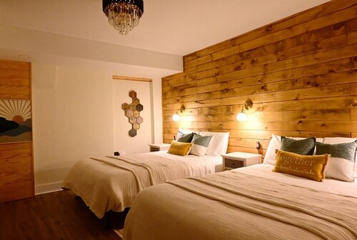 The Aviator: Serene Ambience & Stylish Comfort