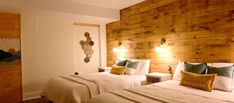 The Aviator: Serene Ambience & Stylish Comfort