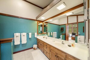 Towels - #107 Graeagle Meadows (Graeagle)