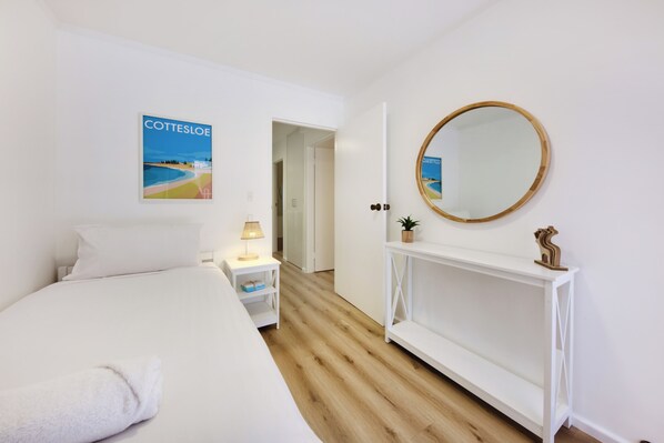 2 bedrooms, desk, iron/ironing board, free WiFi