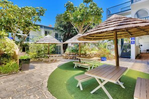 Outdoor dining - Sandy Toes • Designer Lux • Coastal • Ground Floor (Scarborough)