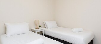 Innaloo Family Oasis · 3BR · 2BA · 2PKG