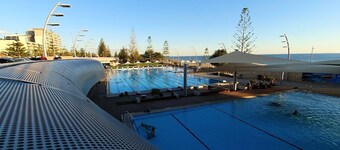 Innaloo Family Oasis  · 3BR  · 2BA  · 2PKG