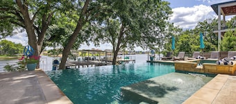 Lakeshore Landing | Concierge Services