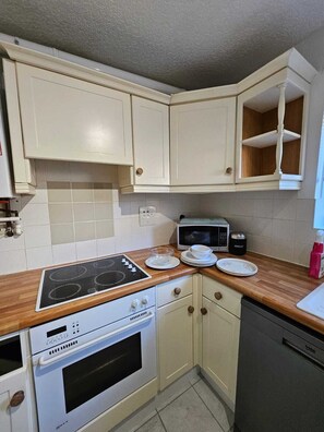 Microwave, oven, dishwasher