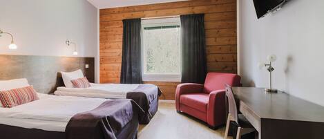 Standard Twin Room | Desk, free WiFi