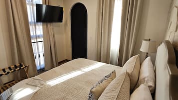 1 bedroom, iron/ironing board, free WiFi