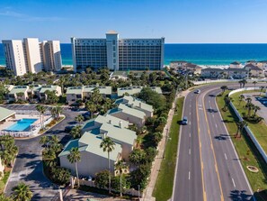 Exterior - Shoreline Garden 02 2 Bedroom Townhouse (Destin)