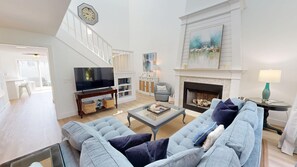 Living area - Shoreline Garden 02 2 Bedroom Townhouse (Destin)