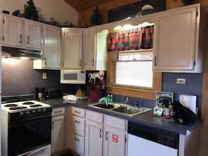 Cabana, 1 quarto | Cozinha privada | Cafeteira/chaleira, torradeira