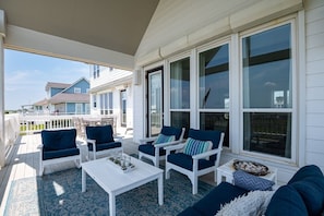 House, 4 Bedrooms | Terrace/patio