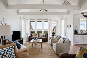 Living area - Wild Dunes Cottage 4 Bedroom Home (Port Bolivar)