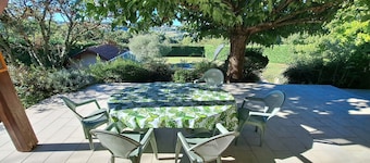 Quiet country house with swimming pool and lovely views.