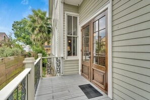 Exterior detail - 4-bedroom house in charming New Orleans with AC (New Orleans)