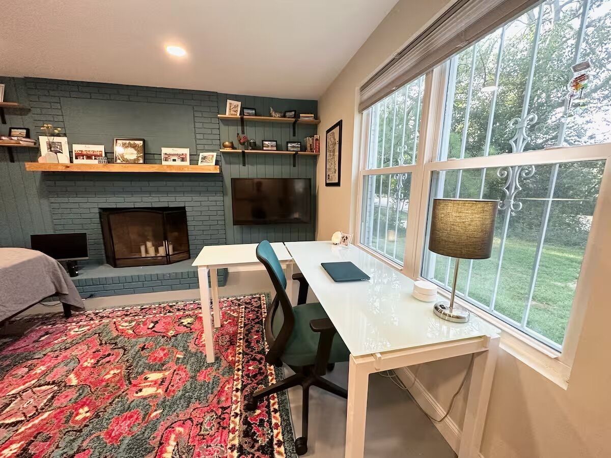 4 bedrooms, desk, iron/ironing board, free WiFi