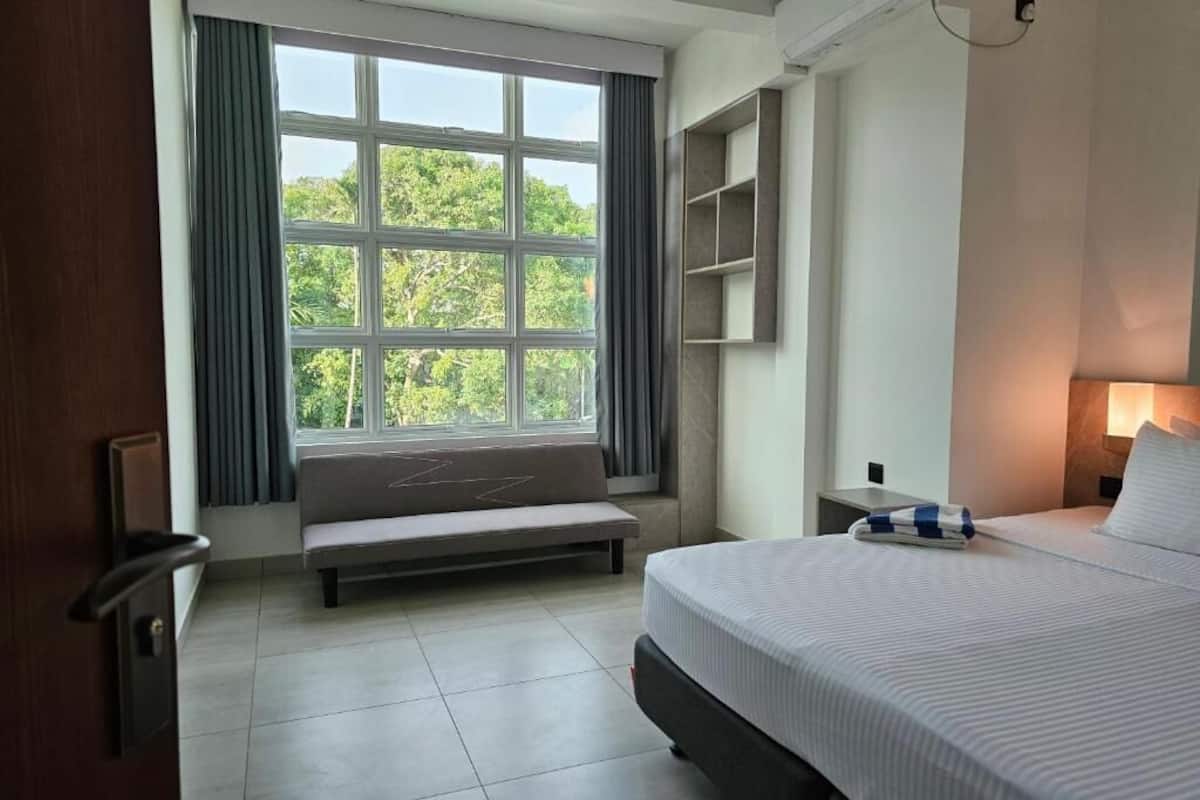 In-room safe, desk, laptop workspace, blackout curtains