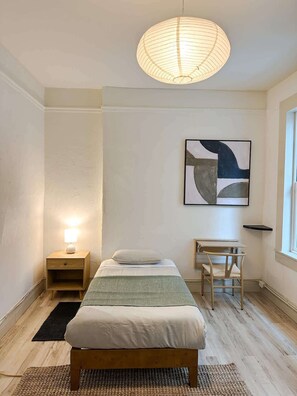 1 bedroom, desk, iron/ironing board, WiFi