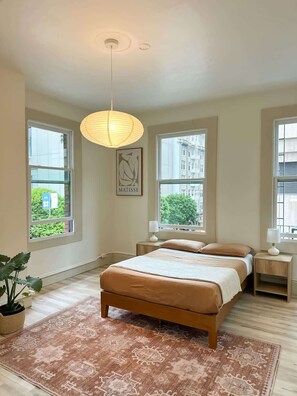 1 bedroom, desk, iron/ironing board, WiFi