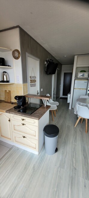 Microwave, oven, stovetop