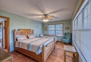 3 bedrooms, WiFi