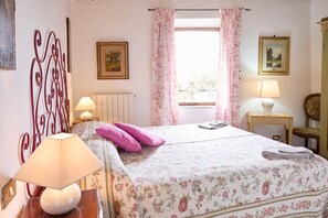1 chambre, Wi-Fi gratuit, draps fournis