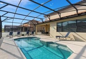 Pool - Spacious 5-Bedrooms/4Baths in Providence Golf Community (Davenport)