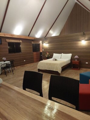 1 bedroom, desk, free WiFi, bed sheets