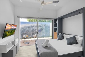 3 slaapkamers, een bureau, een strijkplank/strijkijzer, wifi
