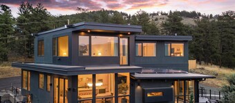The Absolute Best Boulder Romantic Luxury Mtn Home, Wow Views, Cedar Hot Tub