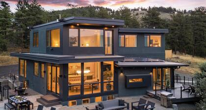 The Absolute Best Boulder Romantic Luxury Mtn Home, Wow Views, Cedar Hot Tub