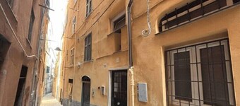 Rosa Homes THE YELLOW