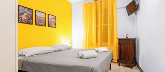 Rosa Homes THE YELLOW