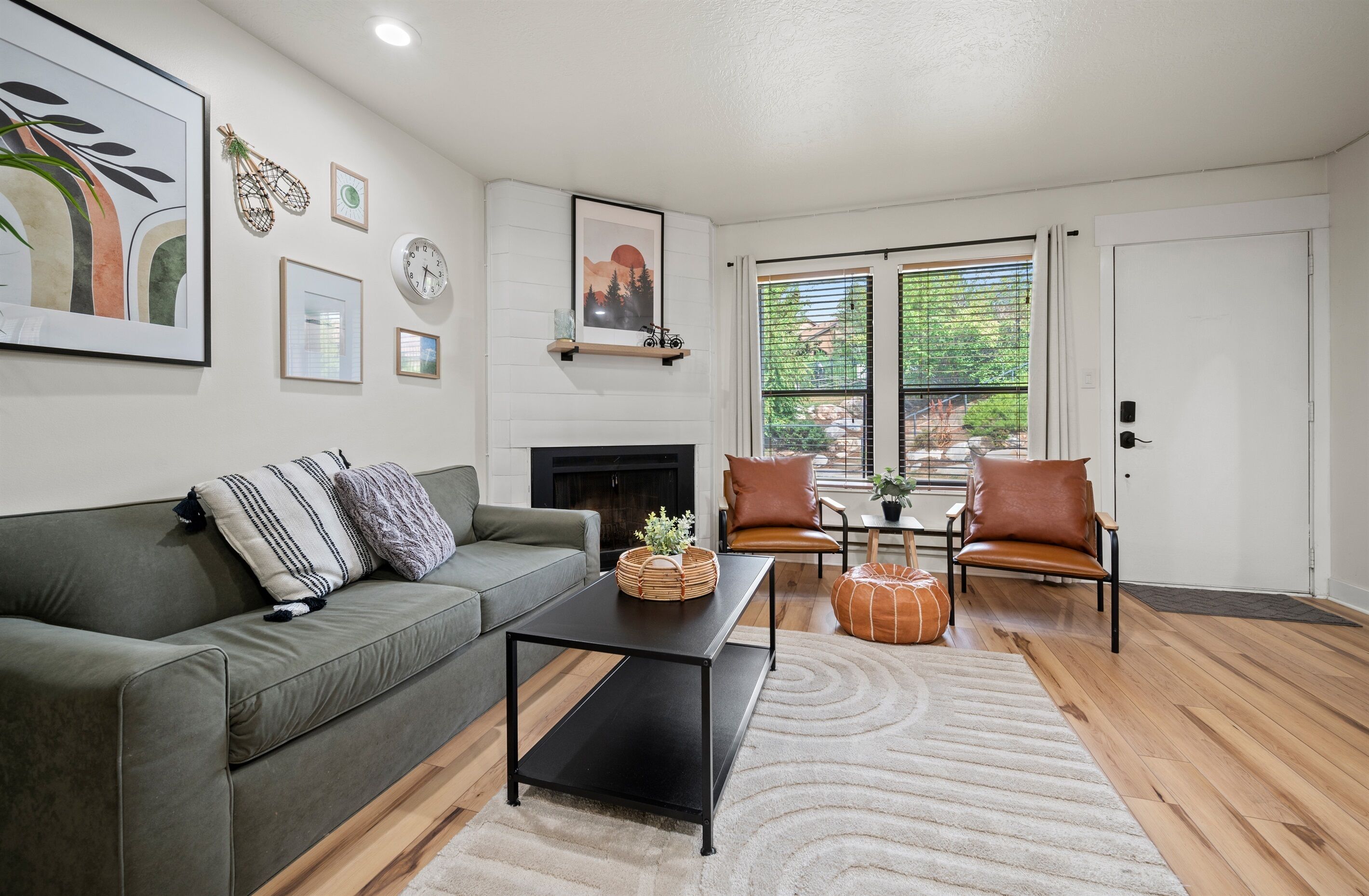 Smart TV, futbolito y tenis de mesa 