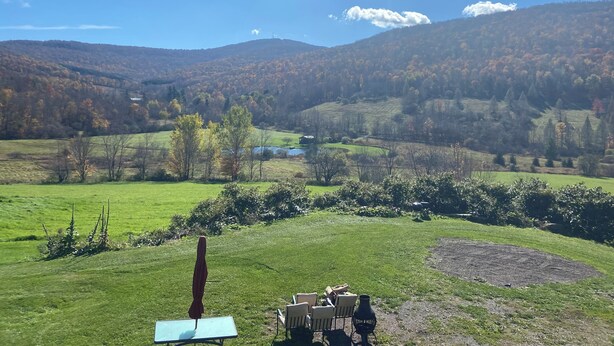Property grounds - Stunning View  5-bedroom farmhouse in charming Bovina Center (Bovina Center)