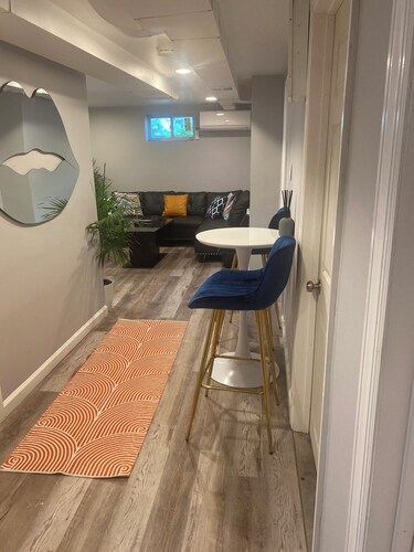 Charming apartment with AC in West Hempstead