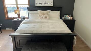 3 bedrooms, free WiFi, bed sheets