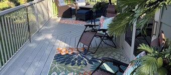 Charming 3-bedroom house in serene Lake Crystal with Chef's kitchen